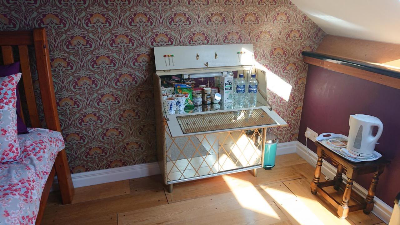 Adolphus Guest House シーハム エクステリア 写真